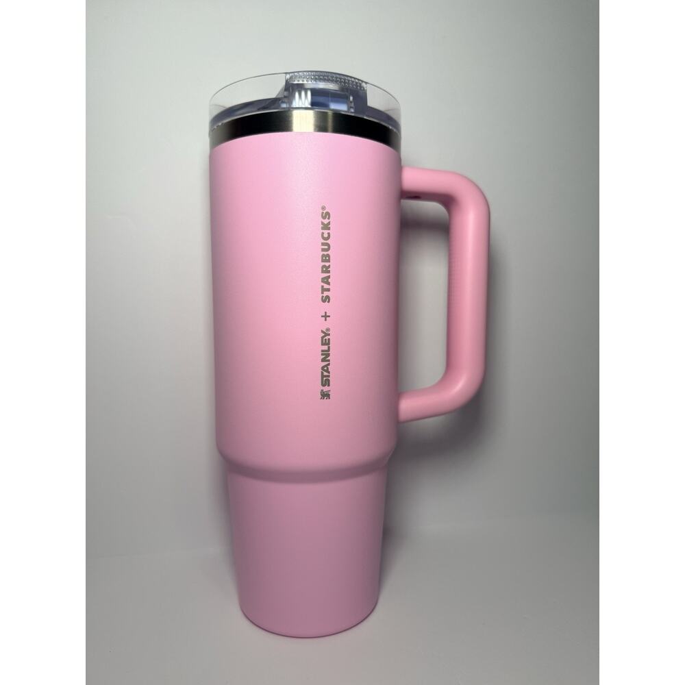 Stanley X Starbucks Taiwan Valentine SWEET PINK 30oz Protour Flipstraw Tumbler